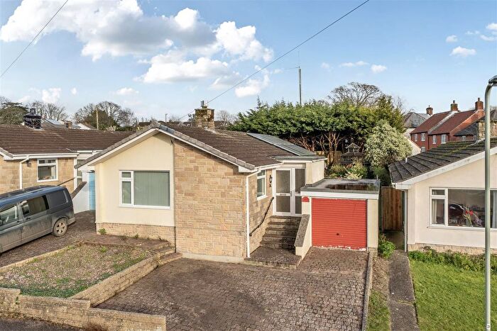 3 Bedroom Detached Bungalow For Sale In Fosseway Close, Axminster, EX13