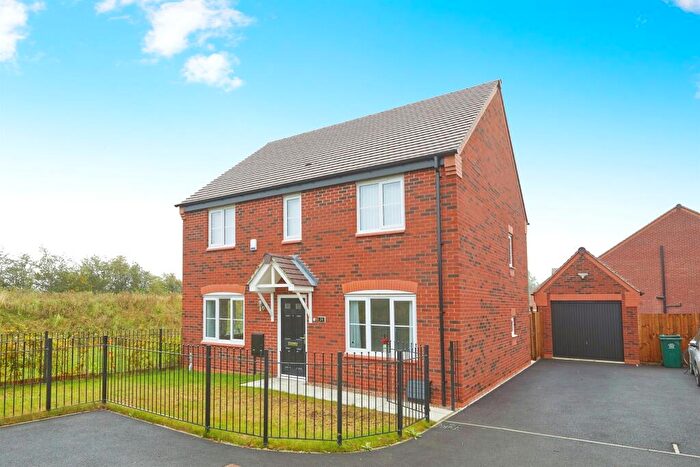 4 Bedroom Detached House For Sale In Bramber Close, Boulton Moor, Derby, DE24