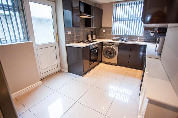 1 Bedroom House To Rent In House Share - Jubilee Drive, L7
