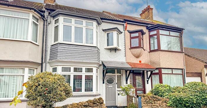 4 Bedroom Terraced House For Sale In Northview Drive, Westcliff-on-Sea, Essex, SS0