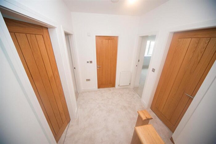 5 Bedroom House To Rent In Ashby Road, Burton On Trent, DE15