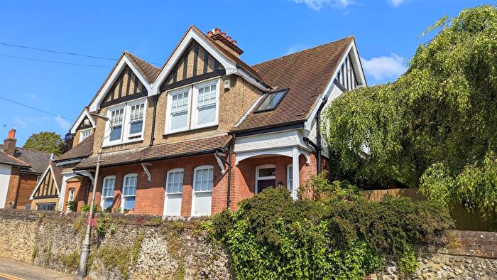 3 Bedroom Semi-Detached House To Rent In Branch Road, St Albans, Hertfordshire, AL3