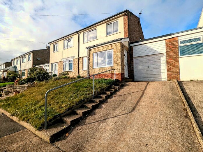 3 Bedroom Property To Rent In Westhill Drive, Llantrisant, Pontyclun, CF72