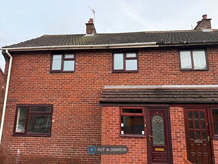 3 Bedroom Semi-detached House To Rent In Estone Drive, Swallownest, Sheffield, S26