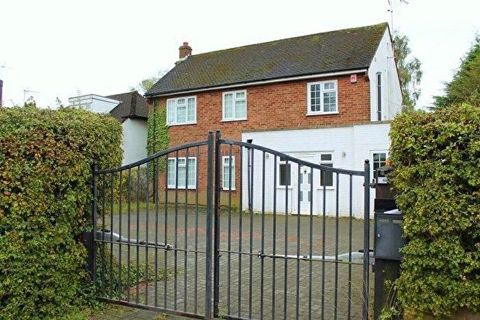 3 Bedroom Detached House For Sale In Huggins Lane, North Mymms, Welham Green, AL9
