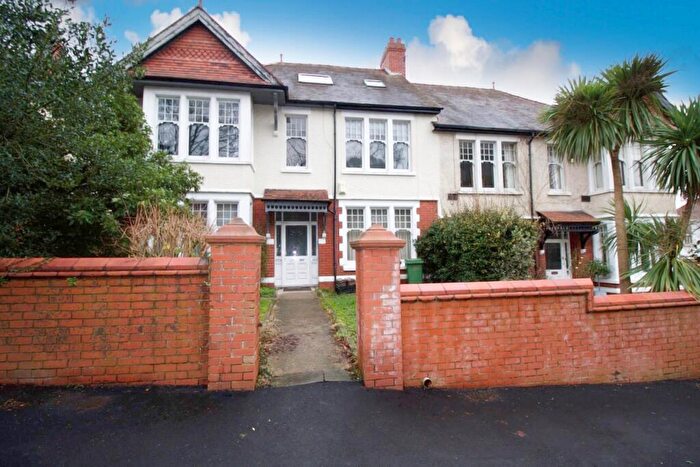 3 Bedroom Maisonette To Rent In Flat, Pen-y-Lan Road, Cardiff, CF23