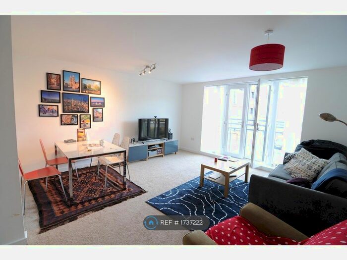 2 Bedroom Flat To Rent In Worsdell Drive, Gateshead, NE8