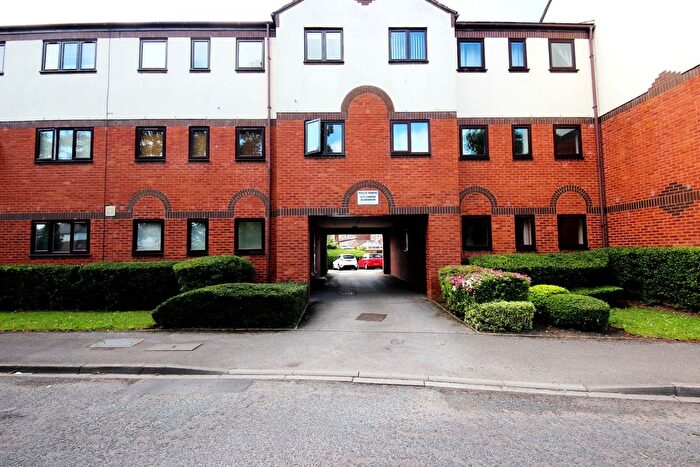 2 Bedroom Flat To Rent In Beckside Gardens, York, YO10