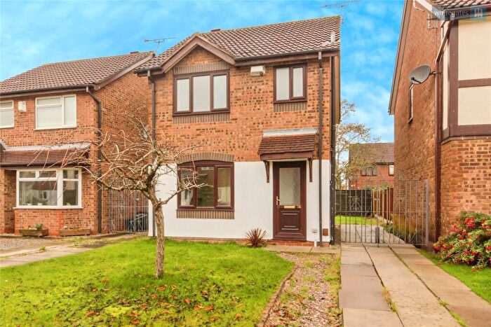 3 Bedroom Detached House For Sale In Merlin Way, Crewe, Cheshire, CW1