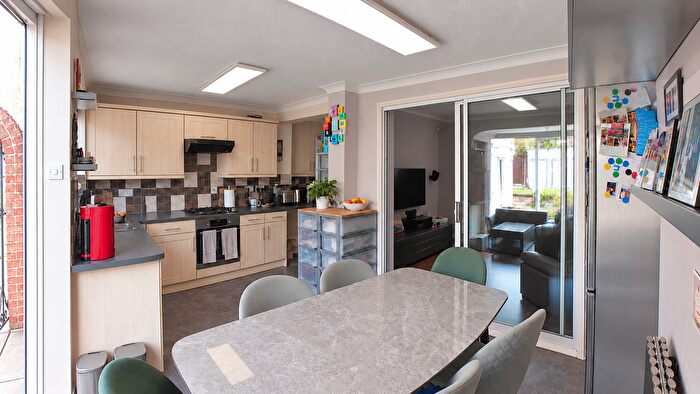 3 Bedroom Semi Detached House For Sale In St. Edmunds Drive, Stanmore, HA7