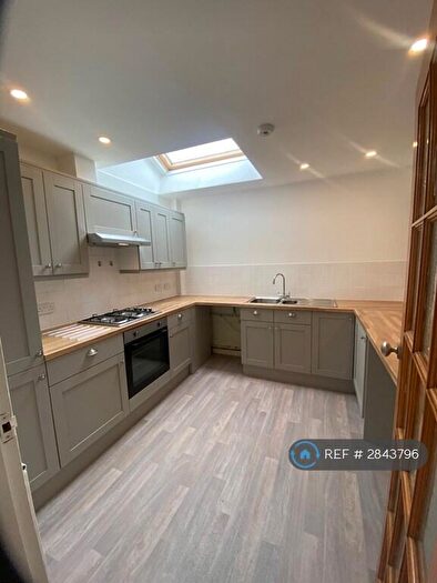 2 Bedroom Flat To Rent In St Peters, Broadstairs Kent, CT10
