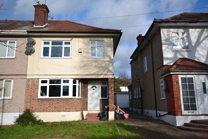 3 Bedroom Terraced House To Rent In Larchwood Avenue, Romford, RM5