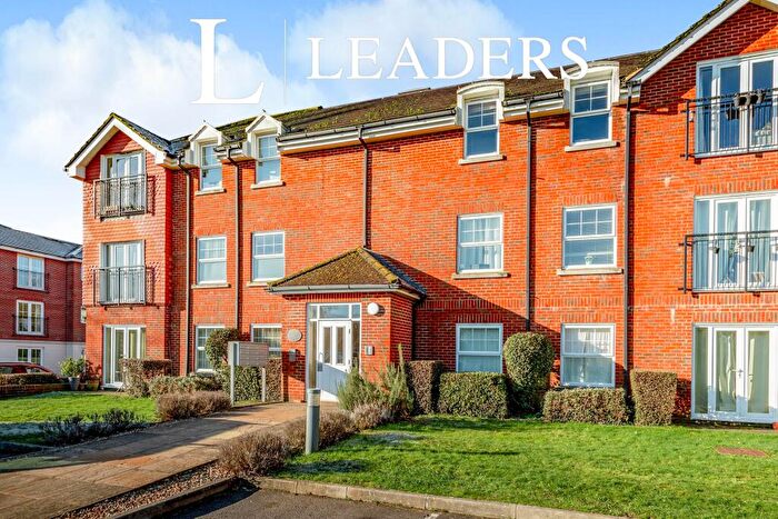 2 Bedroom Apartment To Rent In Brookers Road, Billingshurst, RH14