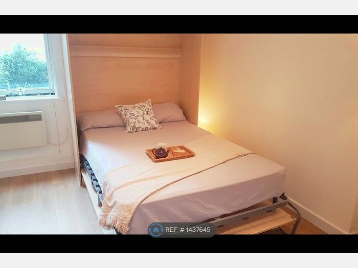 Studio To Rent In Rufford Street, London, N1