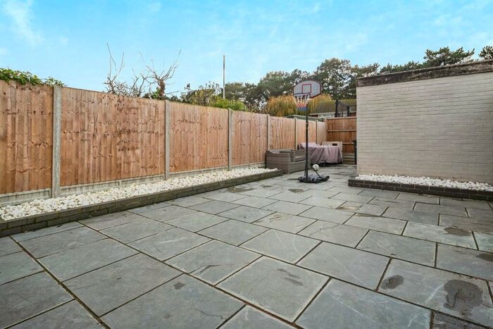 3 Bedroom Terraced House For Sale In The Croft, Broxbourne, EN10