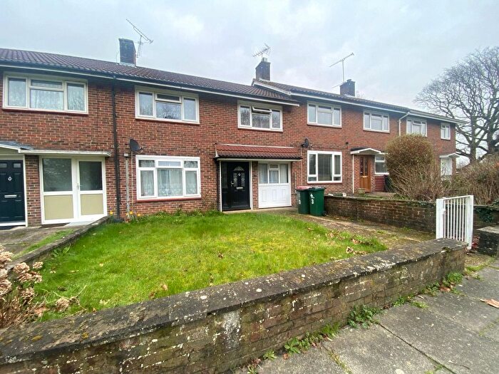 5 Bedroom Terraced House To Rent In The Green, Crawley, West Sussex, RH11