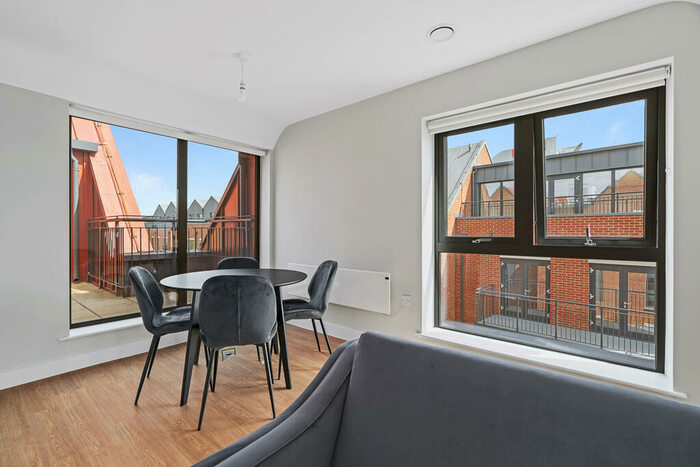 2 Bedroom Apartment To Rent In Newbury, RG14