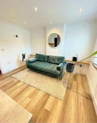 2 Bedroom Semi-Detached House To Rent In St. Lawrence Avenue, Snaith, Goole, DN14