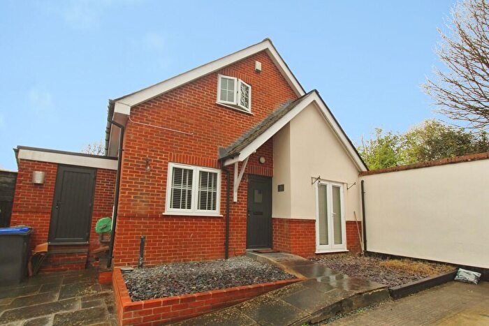 3 Bedroom Detached House To Rent In Bishops Reach, Allington, SP4