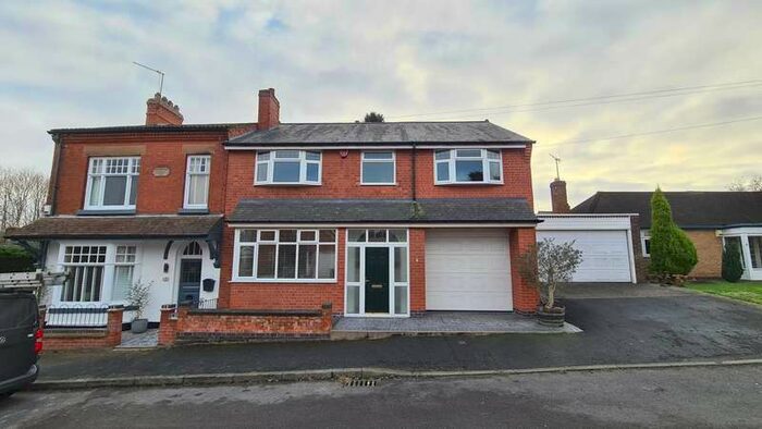 4 Bedroom Semi-Detached House To Rent In Freehold Road, Birstall, LE4