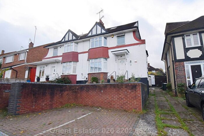 5 Bedroom Semi-Detached House To Rent In Greyhound Hill, London, NW4