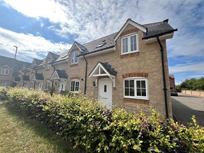 2 Bedroom End Of Terrace House To Rent In Barnwell Gardens, Corby, Northamptonshire, NN17