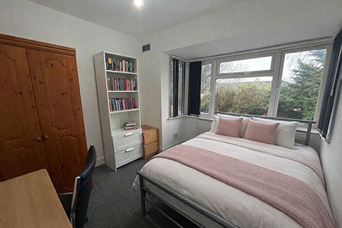 4 Bedroom Property To Rent In Beeston Road, Nottingham, NG7