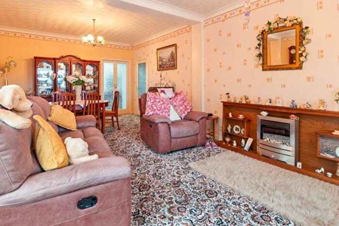 3 Bedroom Bungalow For Sale In Kings Avenue, Brigg, North Lincolnshire, DN20