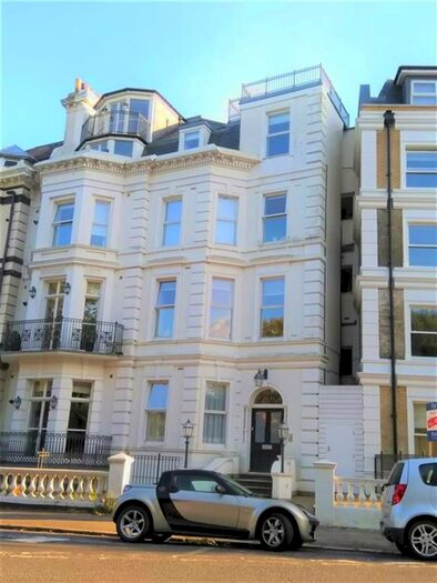 2 Bedroom Flat To Rent In Trinity Crescent, Folkestone Kent, CT20