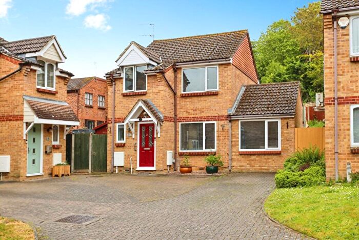 3 Bedroom Detached House For Sale In Woodbridge Drive, Maidstone, Kent, ME15