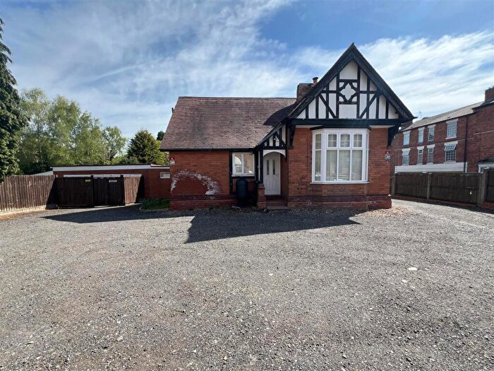 2 Bedroom Bungalow To Rent In College Road, Moseley, Birmingham, B13