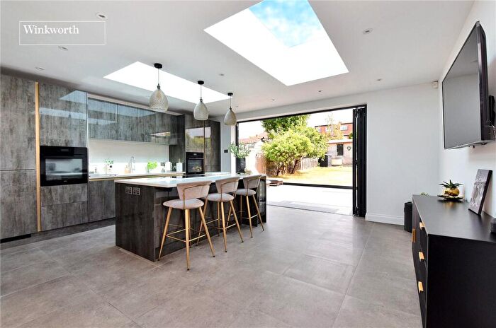 3 Bedroom Semi-Detached House For Sale In Worcester Park Road, Worcester Park, Surrey, KT4
