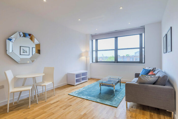 1 Bedroom Apartment To Rent In Scimitar House, Eastern Road, Romford, Essex, RM1