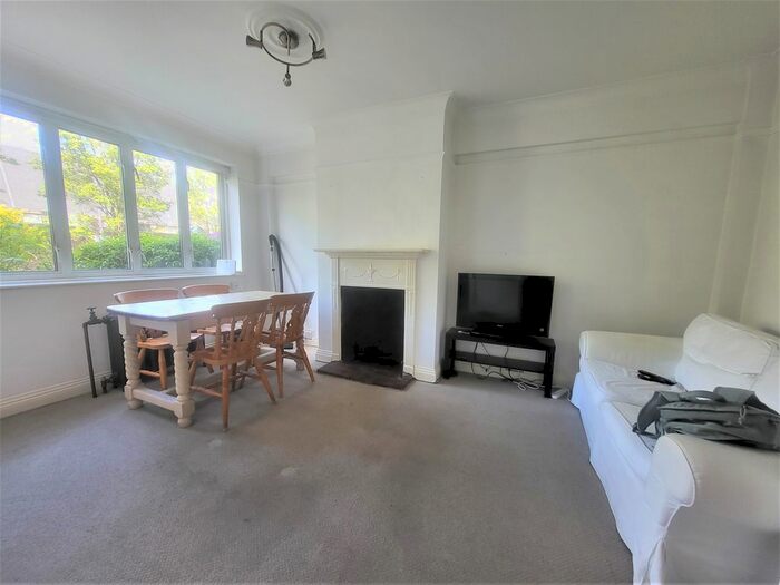 1 Bedroom Flat To Rent In Kimber Road, London, SW18