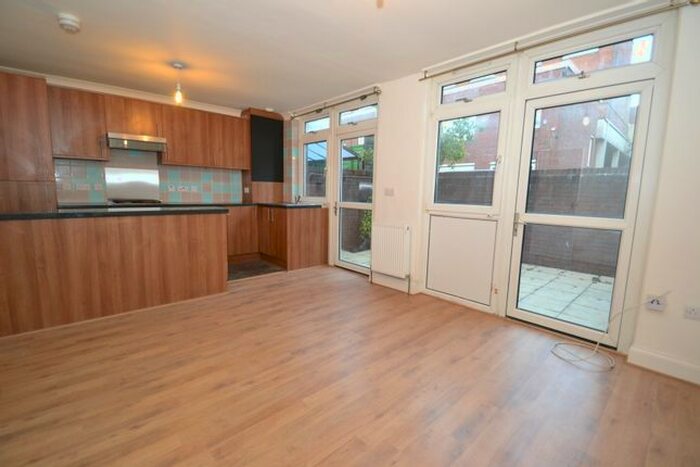 2 Bedroom Maisonette To Rent In Ingestre Road, London, NW5