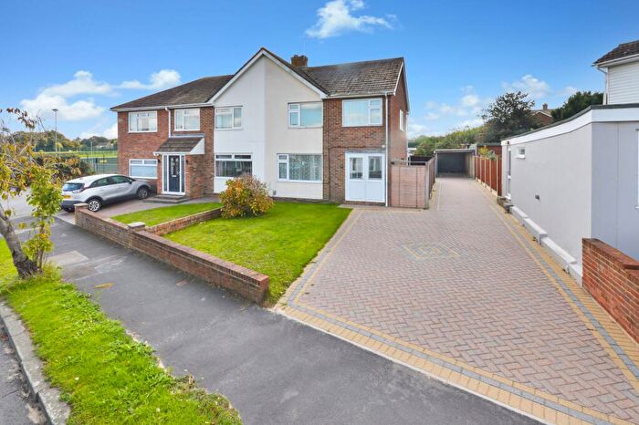 3 Bedroom Semi-Detached House To Rent In Fairway Avenue, Folkestone, CT19