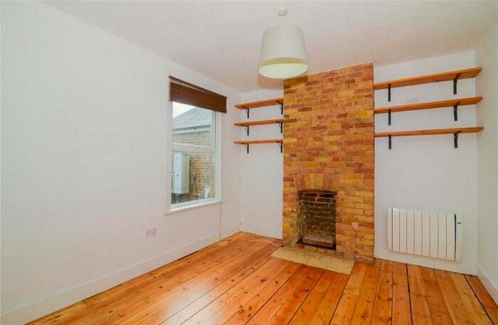 2 Bedroom Flat To Rent In Waldegrave Road, Teddington, Middlesex, TW11