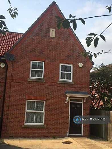 3 Bedroom End Of Terrace House To Rent In Allenby Road, London, SE28