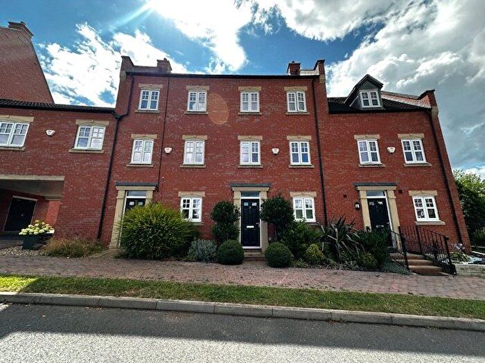 4 Bedroom Terraced House To Rent In Farr Lane, Muxton, Telford, Shropshire, TF2