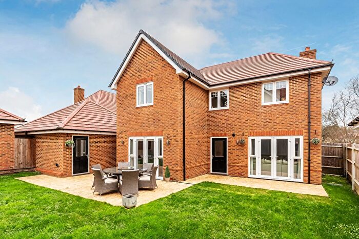 4 Bedroom Detached House For Sale In Mallory Park Mead, Edenbridge, Kent, TN8
