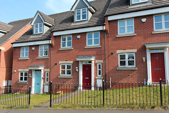 4 Bedroom Town House For Sale In Wainwright Avenue, Hamilton, Leicester, LE5