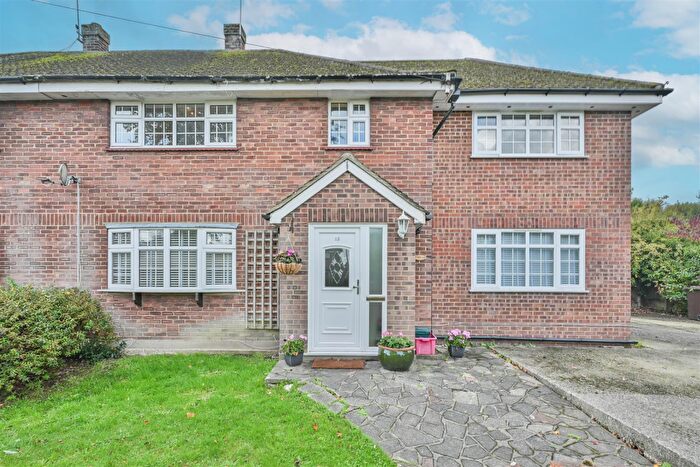 5 Bedroom Semi-Detached House For Sale In Hazelwood Gardens, Pilgrims Hatch, Brentwood, CM15