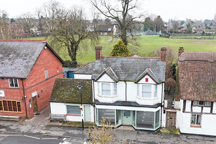 3 Bedroom Detached House For Sale In Long Crendon, Buckinghamshire, HP18
