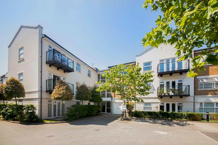 1 Bedroom Flat To Rent In Havilland Mews, London, W12