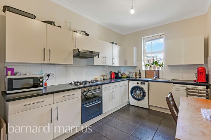 3 Bedroom Property To Rent In Junction Road, London, W5