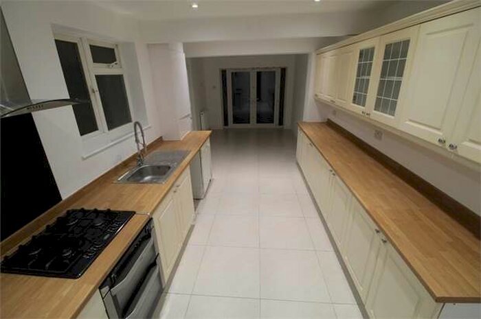 3 Bedroom Terraced House To Rent In Euston Avenue, Watford, Hertfordshire, WD18