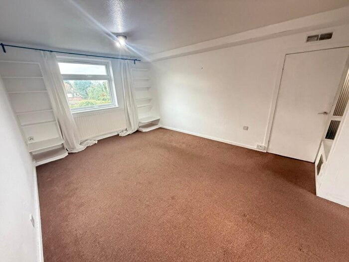 4 Bedroom Apartment To Rent In Northumberland Court, Northumberland Road, Leamington Spa, CV32