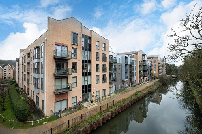 2 Bedroom Flat For Sale In The Embankment, Nash Mills Wharf, HP3