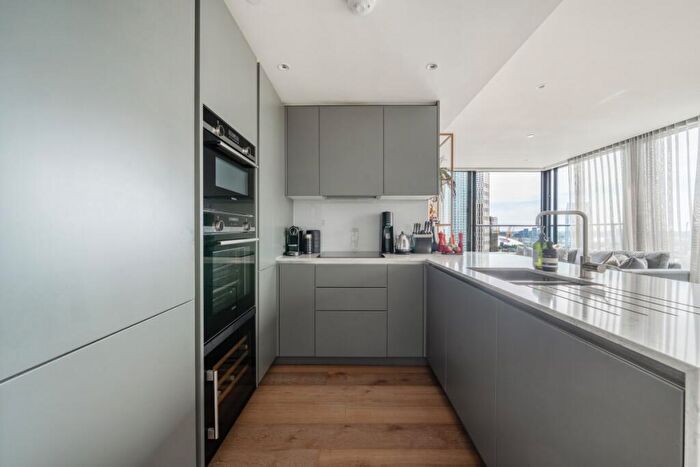 2 Bedroom Flat For Sale In Marsh Wall London, E14