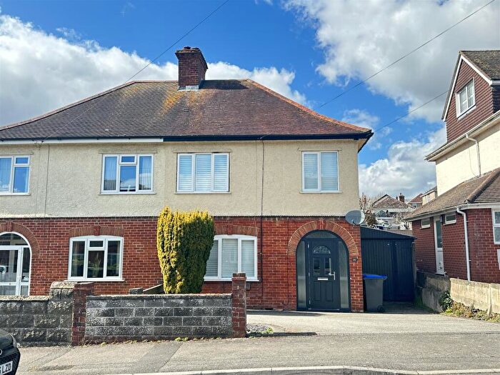 3 Bedroom Semi-Detached House To Rent In Australian Avenue, Salisbury, SP2